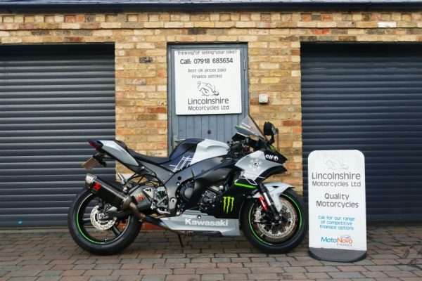 24 KAWASAKI ZX10 R NINJA