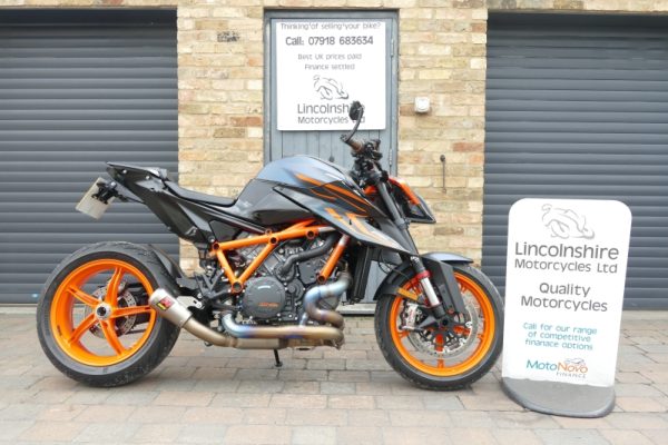 24 KTM 1290R SUPERDUKE