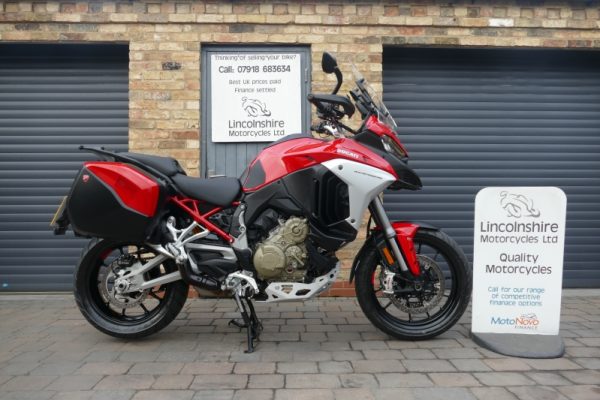 22 DUCATI MULTISTRADA V4S TRAVEL RADAR