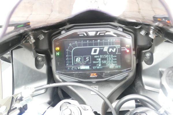 18 SUZUKI GSXR 1000R