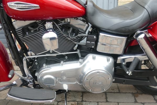 14 HARALEY DAVIDSON SWITCHBACK 103