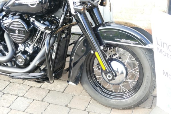 19 HARLEY DAVIDSON HERITAGE SOFTAIL CLASSIC