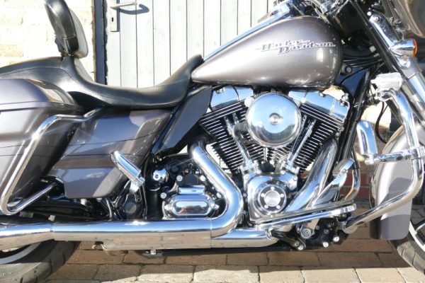 15 HARLEY DAVIDSON STREET GLIDE