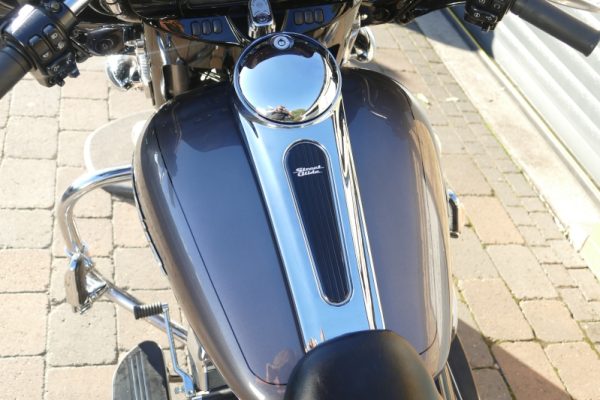 15 HARLEY DAVIDSON STREET GLIDE