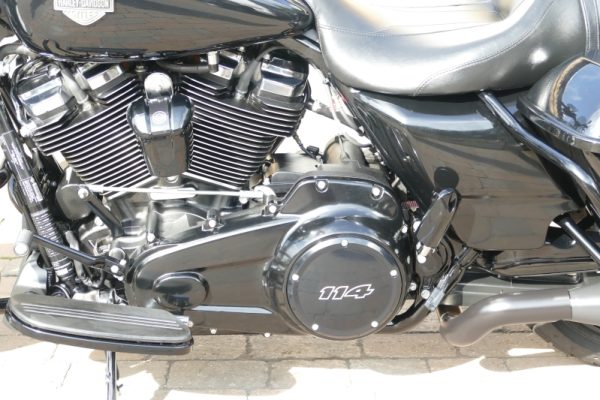 22 HARLEY DAVIDSON ROAD KING SPECIAL