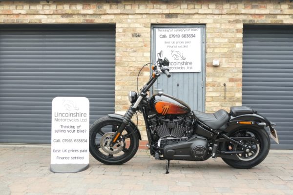 73 HARLEY DAVIDSON STREET BOB 114