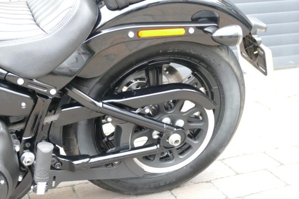 73 HARLEY DAVIDSON STREET BOB 114