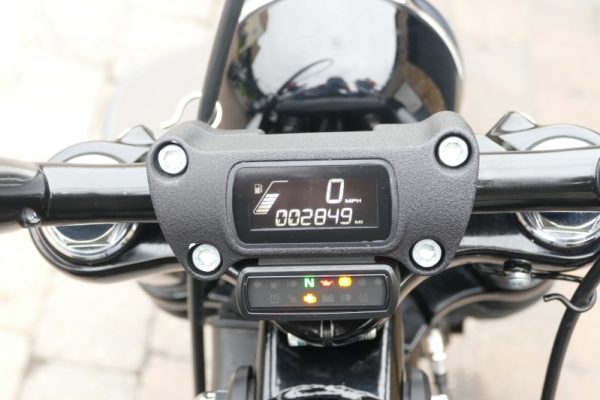 73 HARLEY DAVIDSON STREET BOB 114