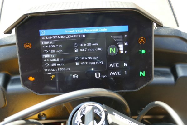 25 APRILIA TUONO 1100 V4 FACTORY (25)