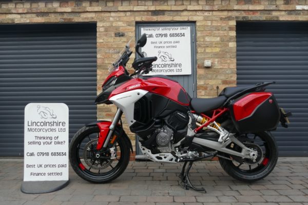 22 DUCATI MULTISTRADA V4S TRAVEL RADAR