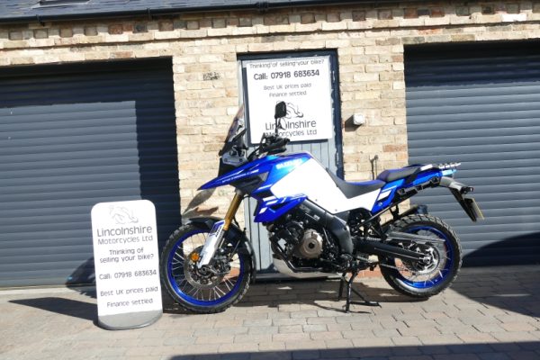 24 SUZUKI V-STROM DL 1050 DE