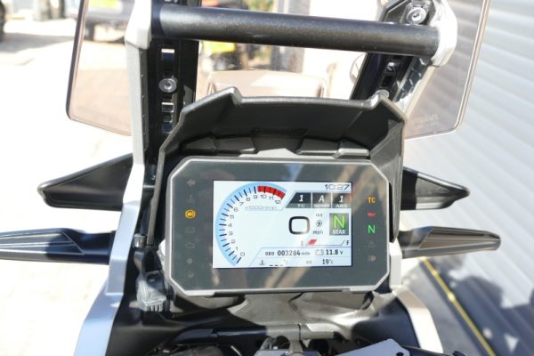 24 SUZUKI V-STROM DL 1050 DE