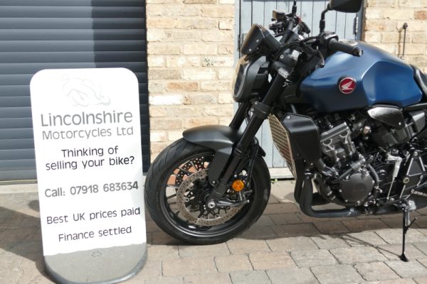 73 HONDA CB 1000R BLACK EDITION